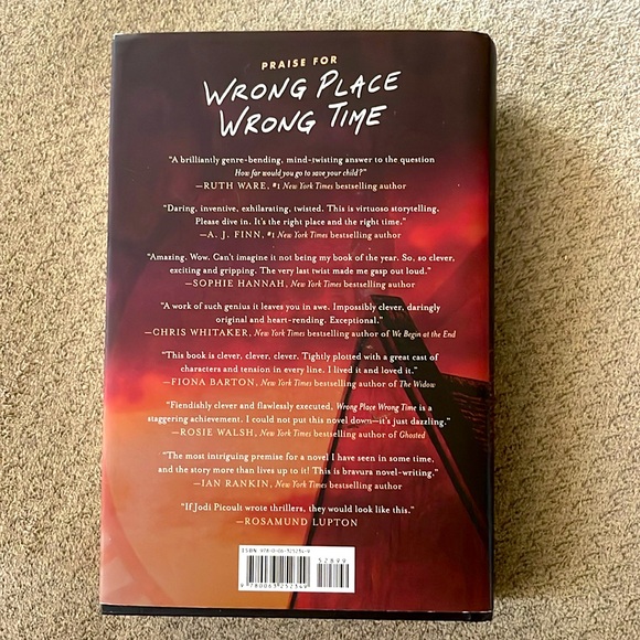 Wrong Place Wrong Time by Gillian McAllister - Picture 2 of 3